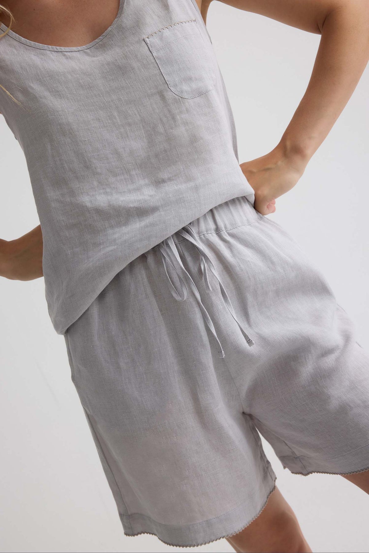 Relaxed Linen Shorts In Harbor Mist