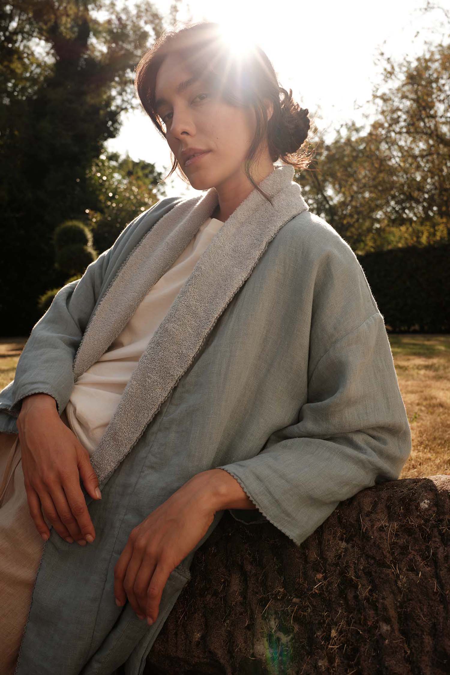 Short Terry Lined Linen Robe In Blue Haze