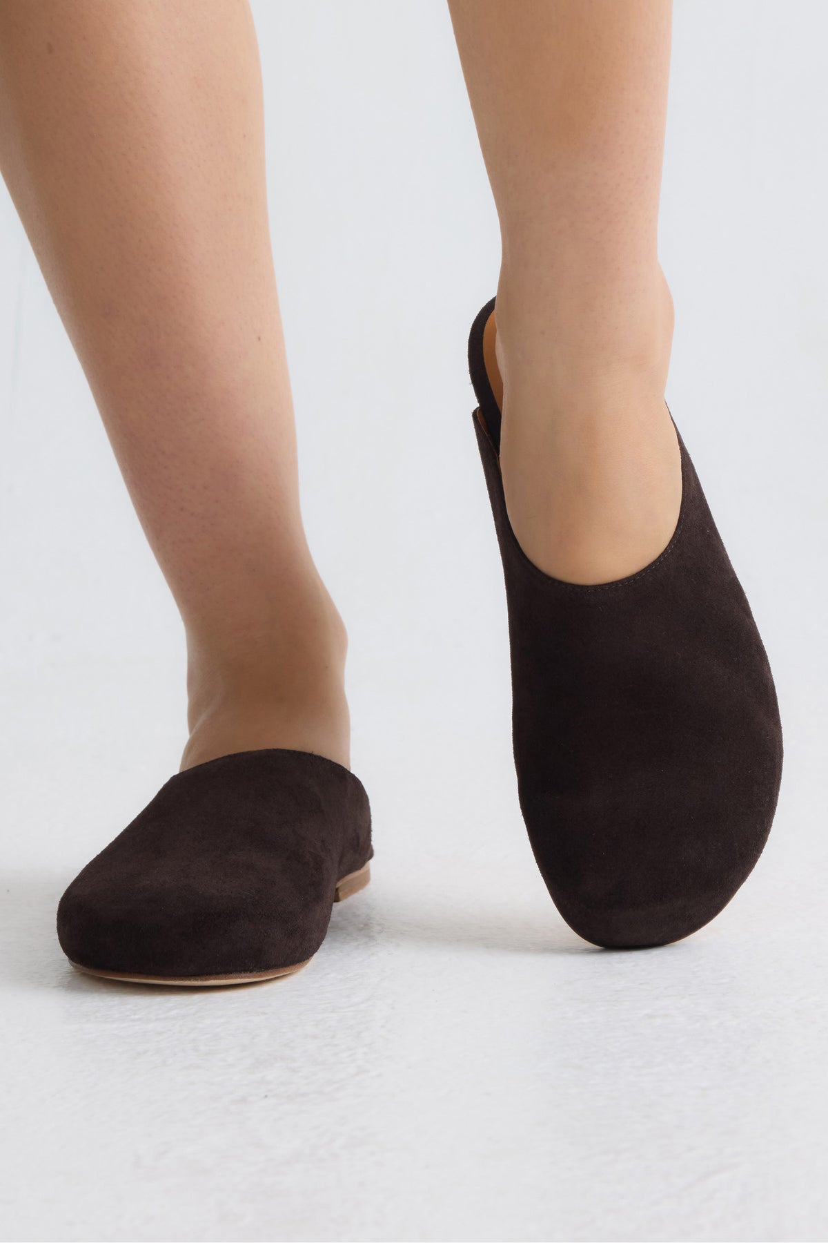 Suede Rounded Mule In Dark Coco