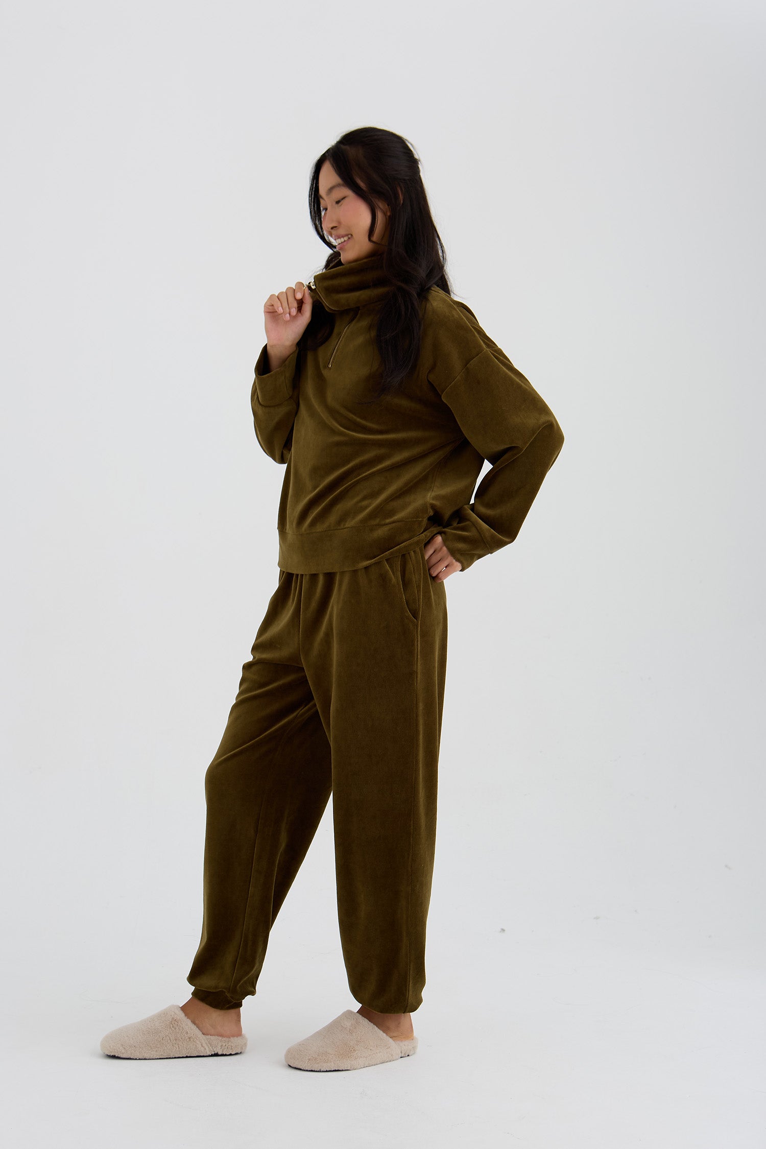 Velour Lounge Joggers In Olive