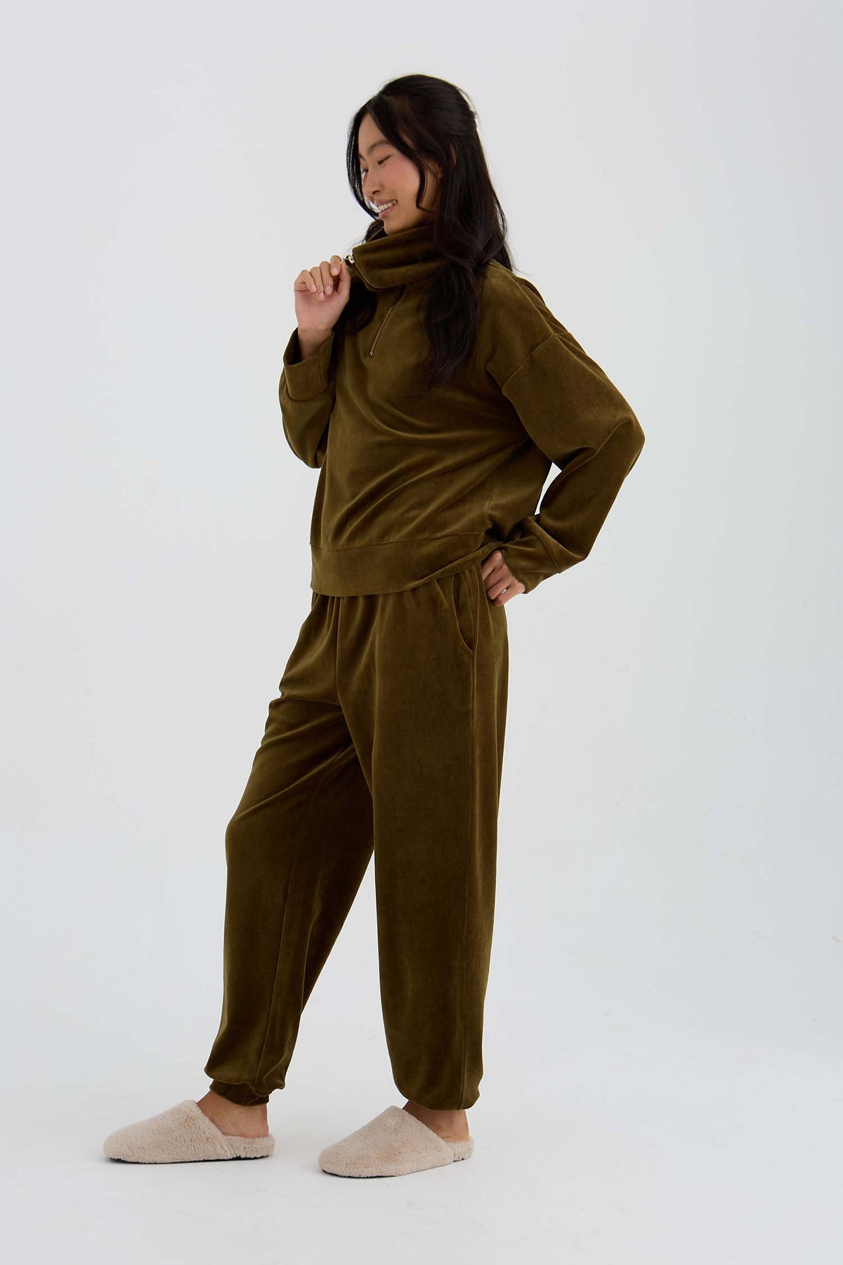 Velour Lounge Joggers In Olive