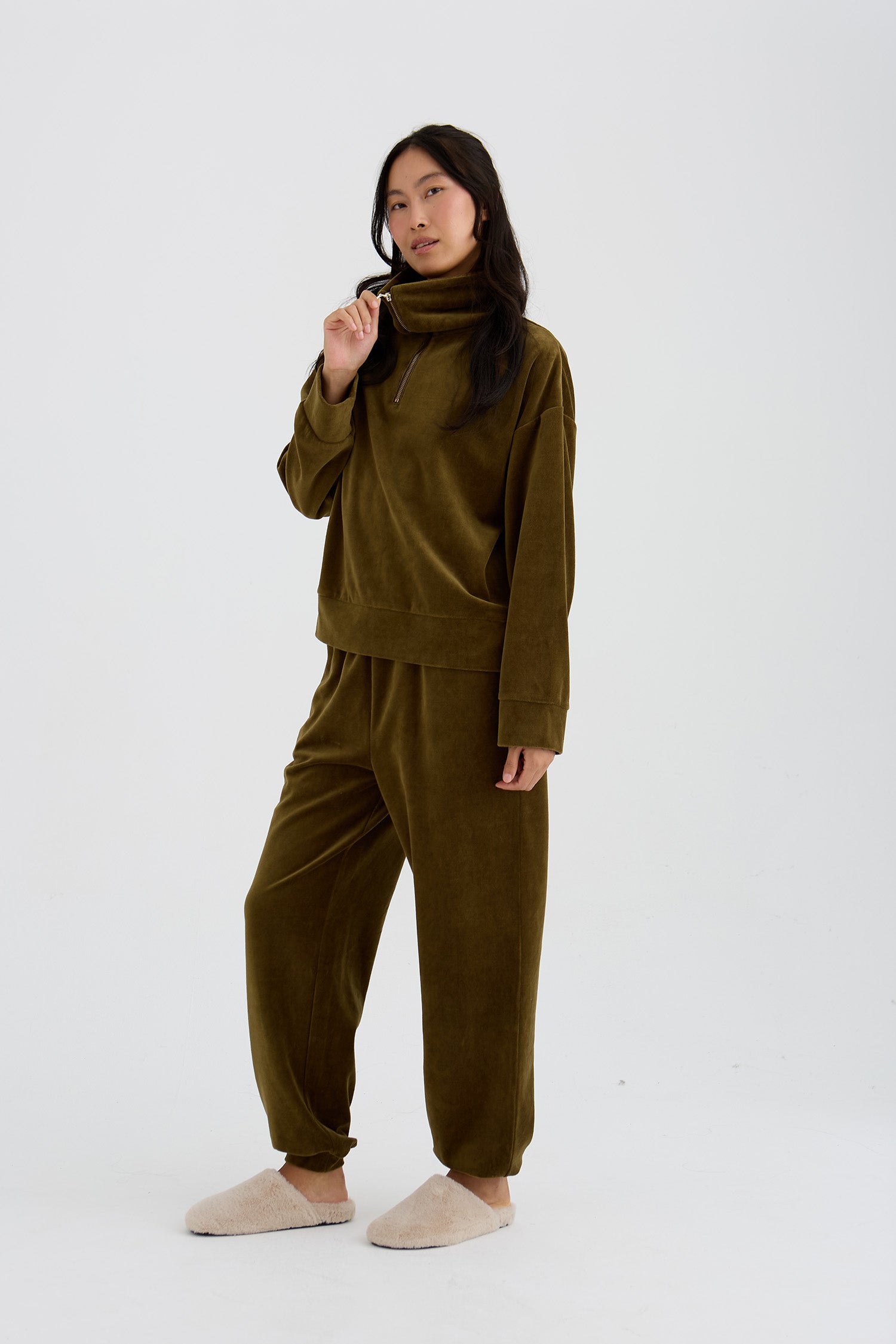 Velour Lounge Joggers In Olive