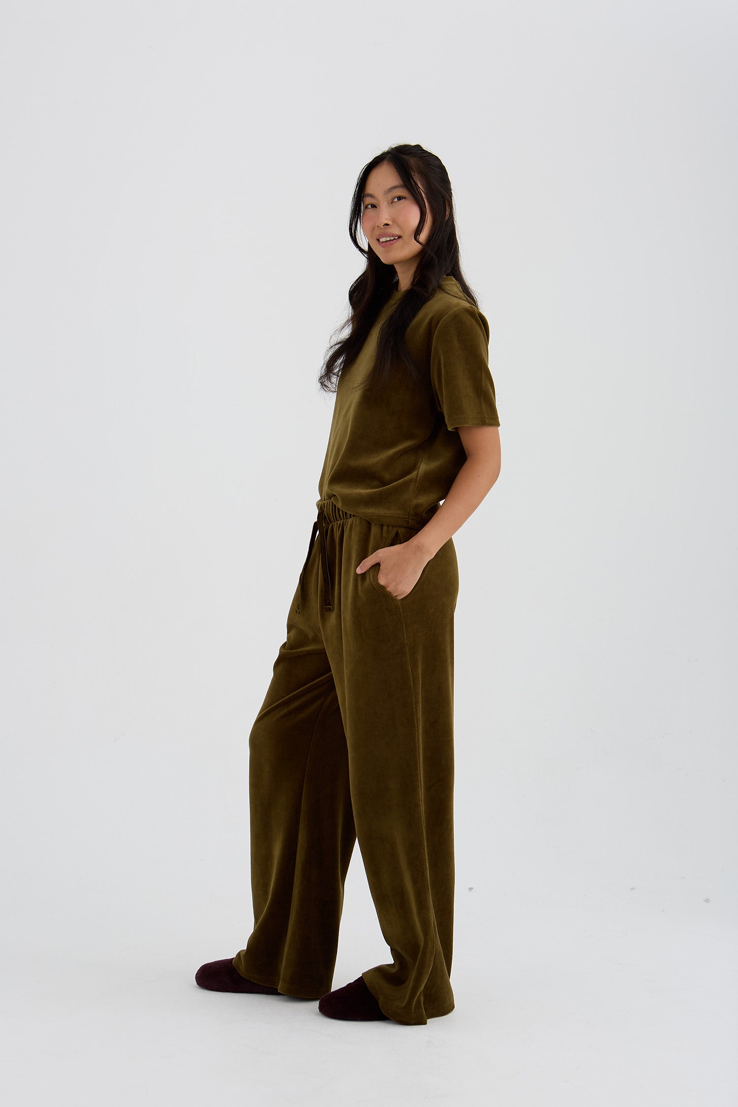 Velour Lounge T-Shirt In Olive
