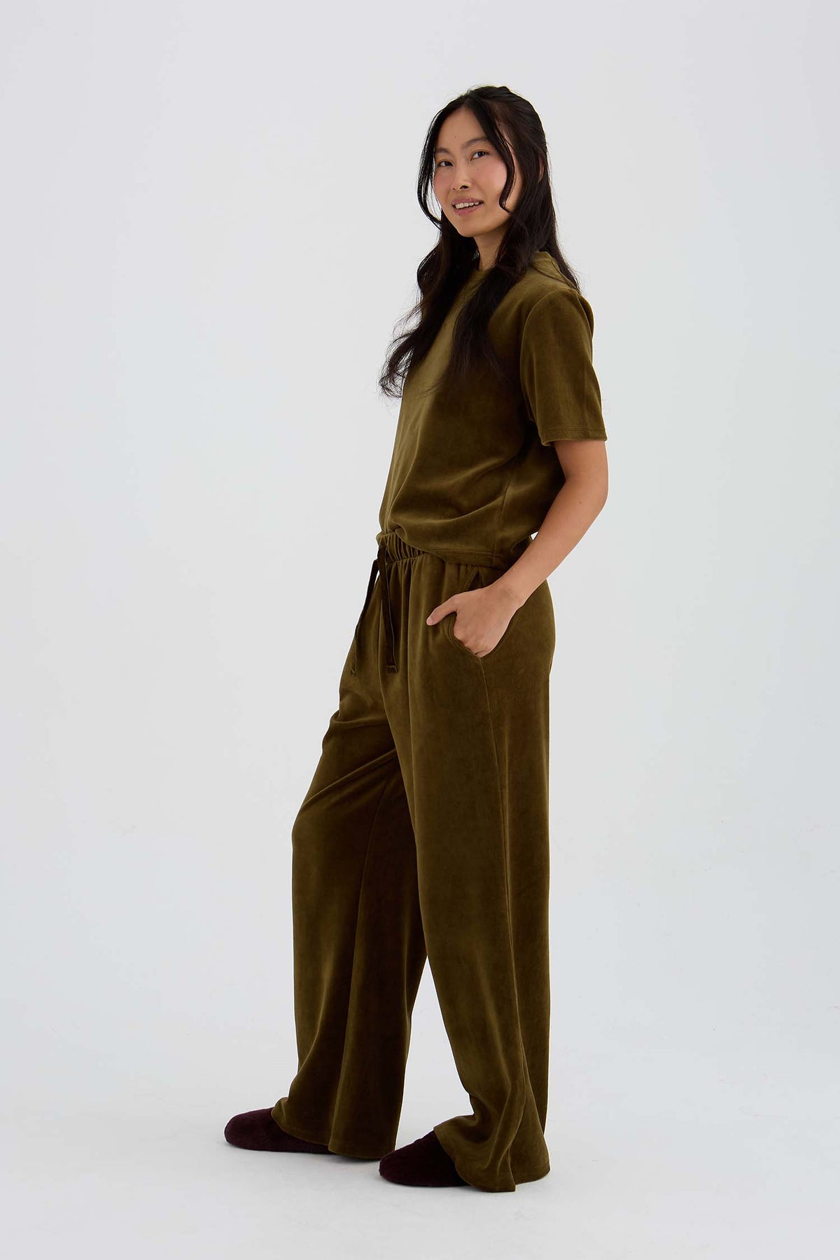 Velour Lounge T-Shirt In Olive