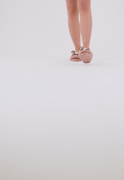 Anya Slippers in Pink - Slippers