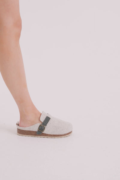 Jordan Mule Slippers in Off-White - Slippers