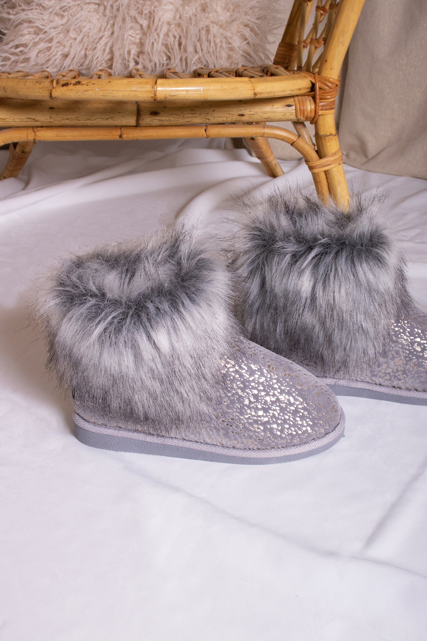 
                  
                    Giselle women's ankle boot slippers in grey with a faux fur lining and tonal foil detail from Pretty You London
                  
                