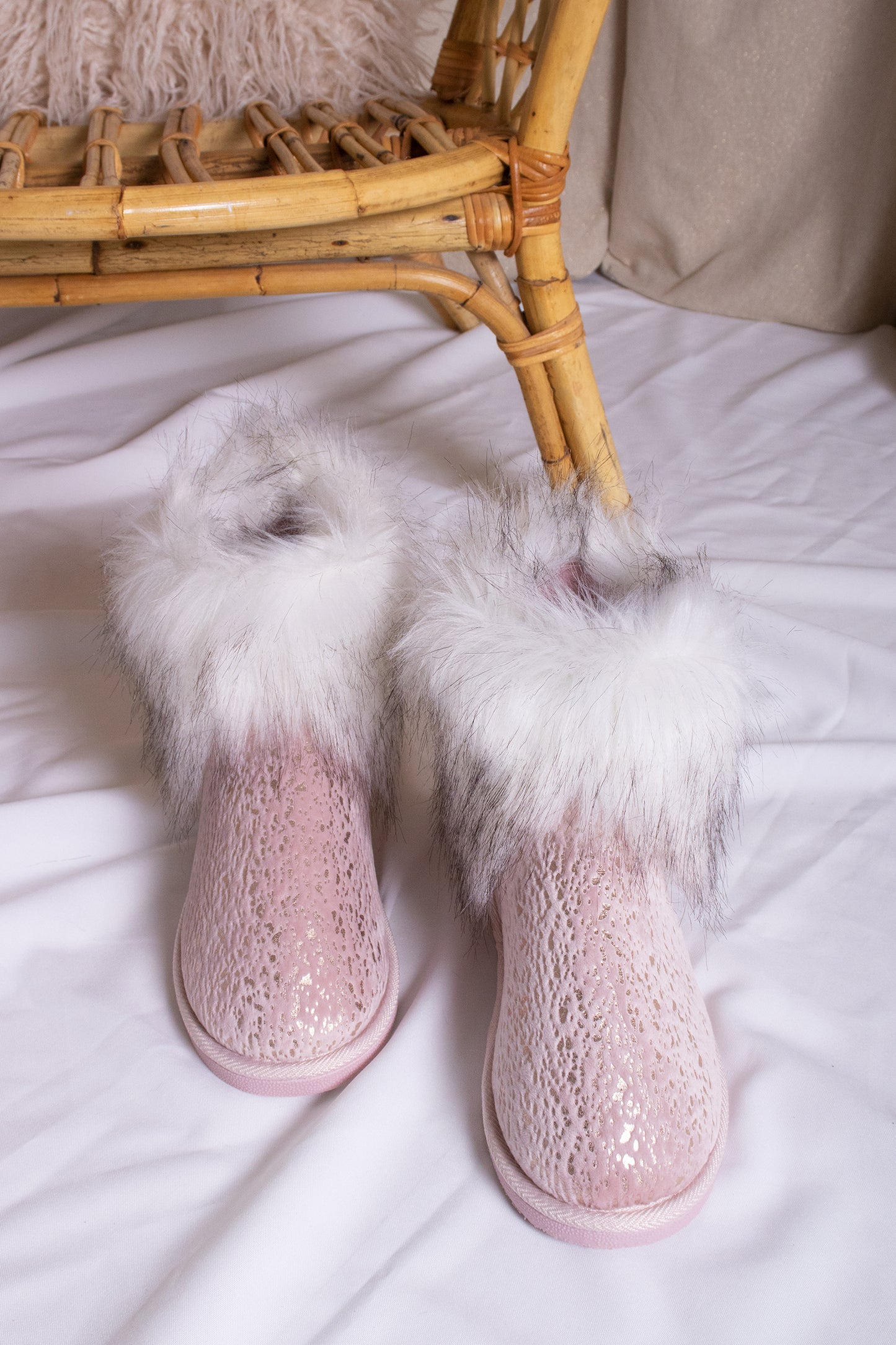 
                  
                    Giselle women's ankle boot slippers in pink with a faux fur lining and tonal foil detail from Pretty You London
                  
                