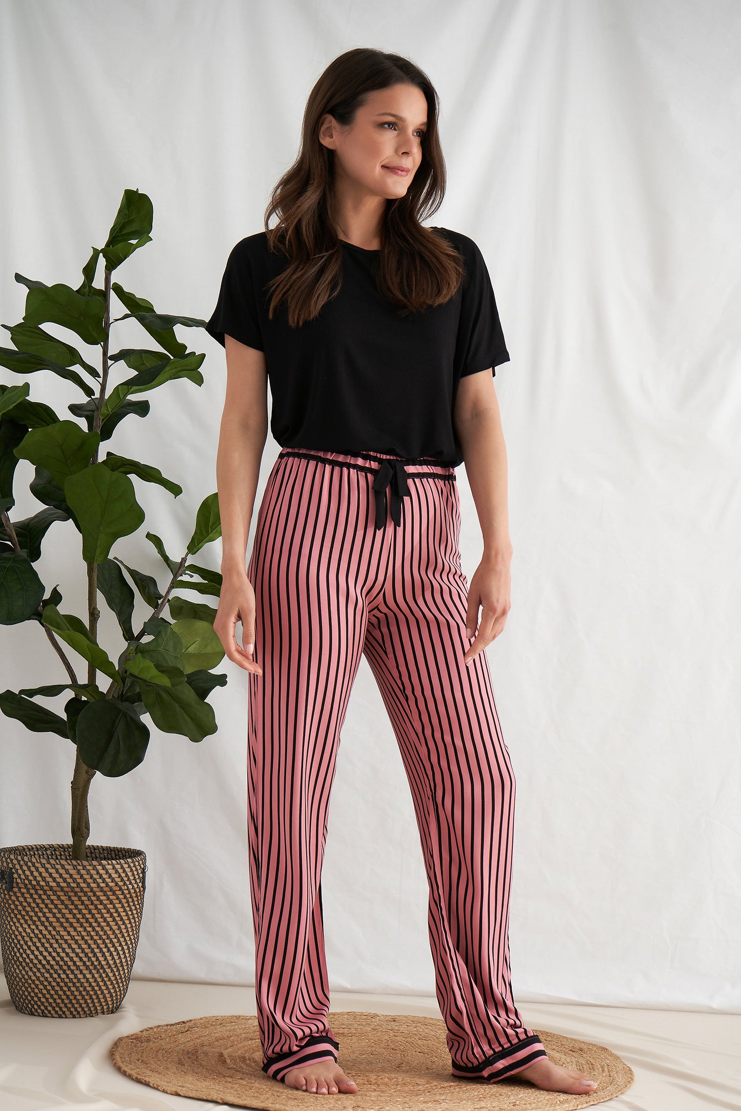 Rewind Jilden Black & White Stripe Crop Pants